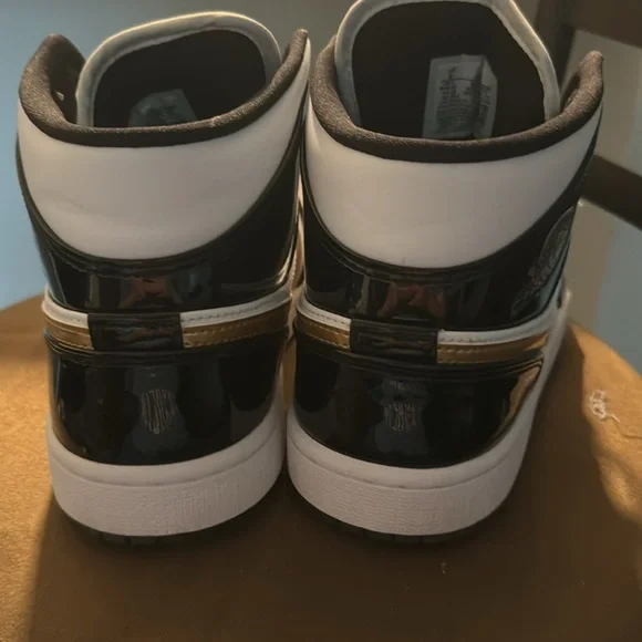 Men’s Jordan 1 size 8 - Picture 4 of 7